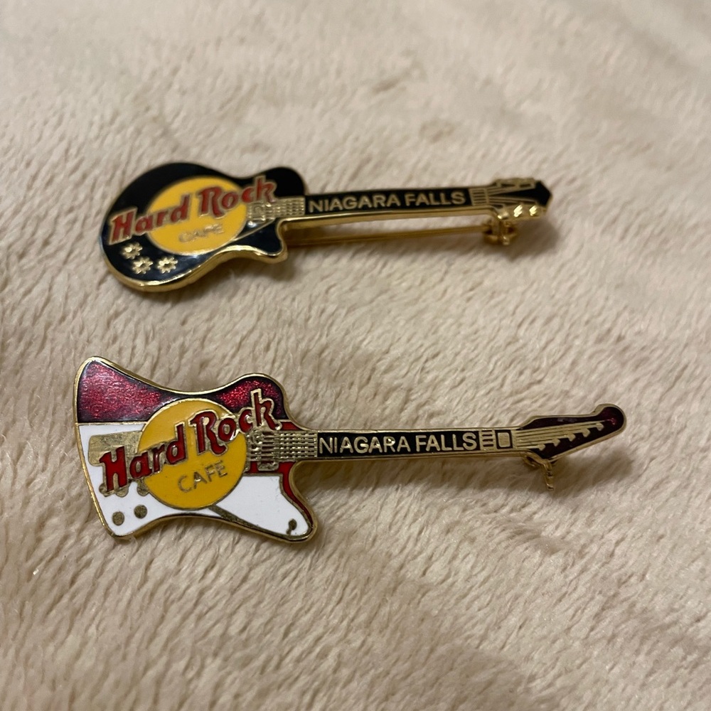 2 Hard Rock Cafe guitar pins